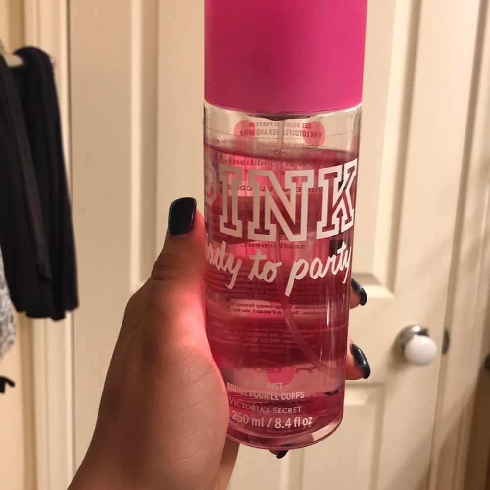 Pink spray - Picture 2 of 3